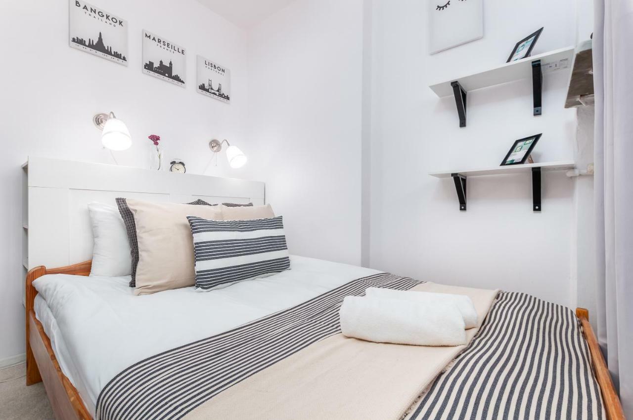 Dexter By Renters *